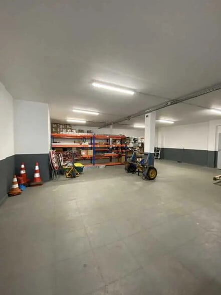 Local d'activités dans Pierrefitte-sur-Seine à vendre - Photo de l’immeuble – Image 3 sur 6