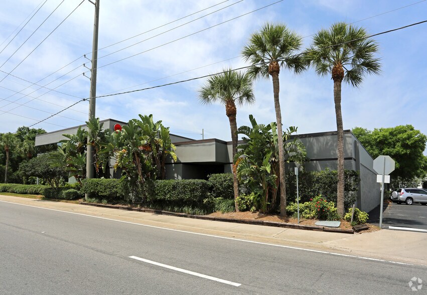 902 N Himes Ave, Tampa, FL à vendre - Photo de l’immeuble – Image 3 sur 24