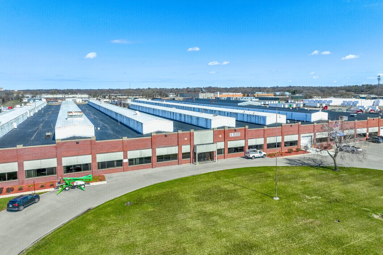 2020 Harrison Ave, Rockford, IL à louer Photo principale– Image 1 sur 6