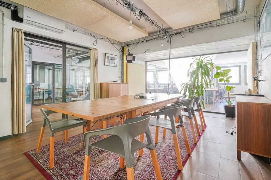 71-73 Rue De Saussure, Paris à louer - Photo intérieure – Image 2 sur 7