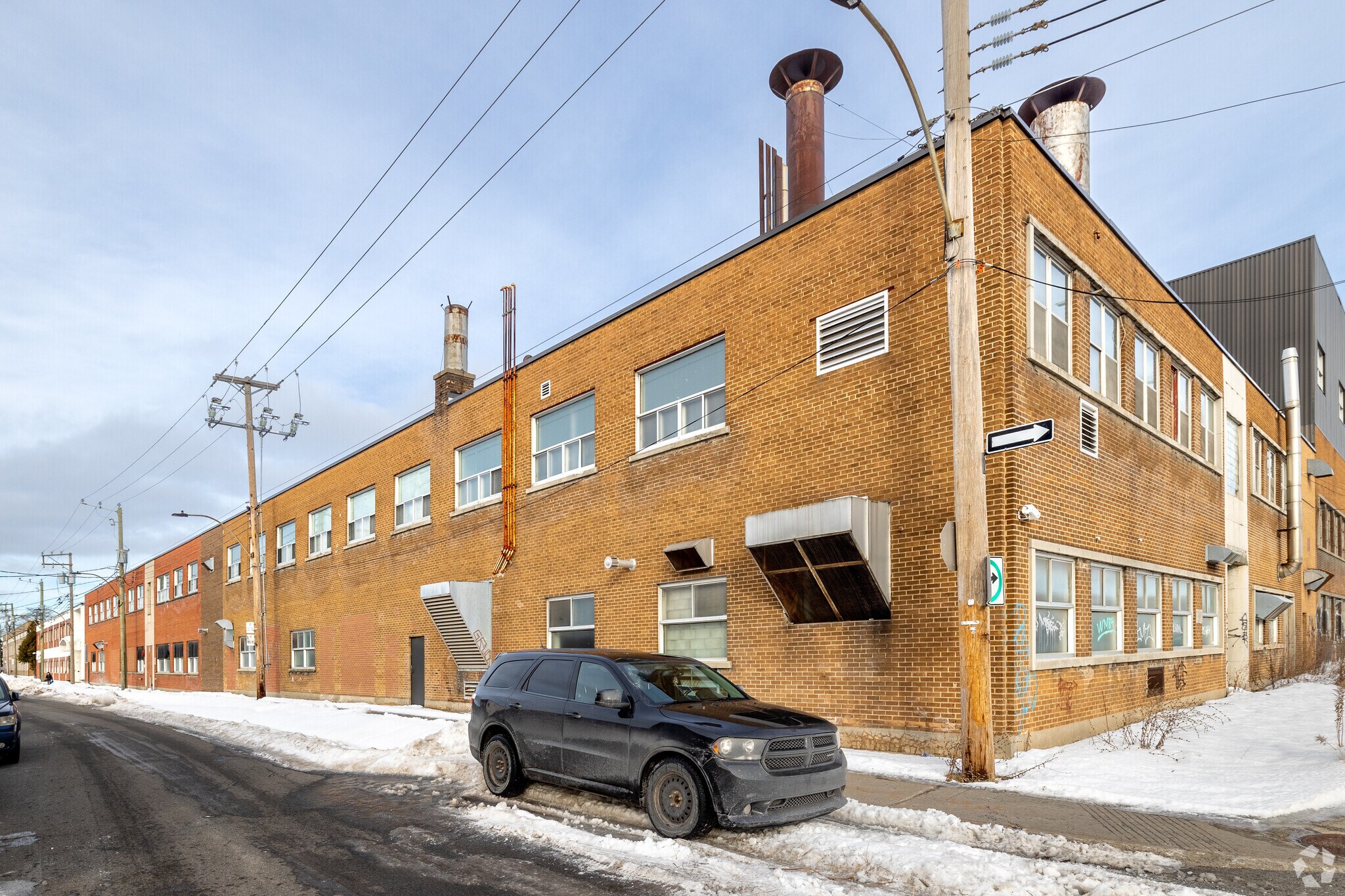 9735 Rue Jeanne-Mance, Montréal, QC à vendre Photo de l’immeuble– Image 1 sur 9