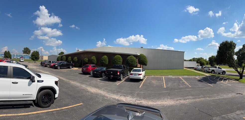 6202 E 30th St N, Tulsa, OK à vendre - Photo de l’immeuble – Image 3 sur 7