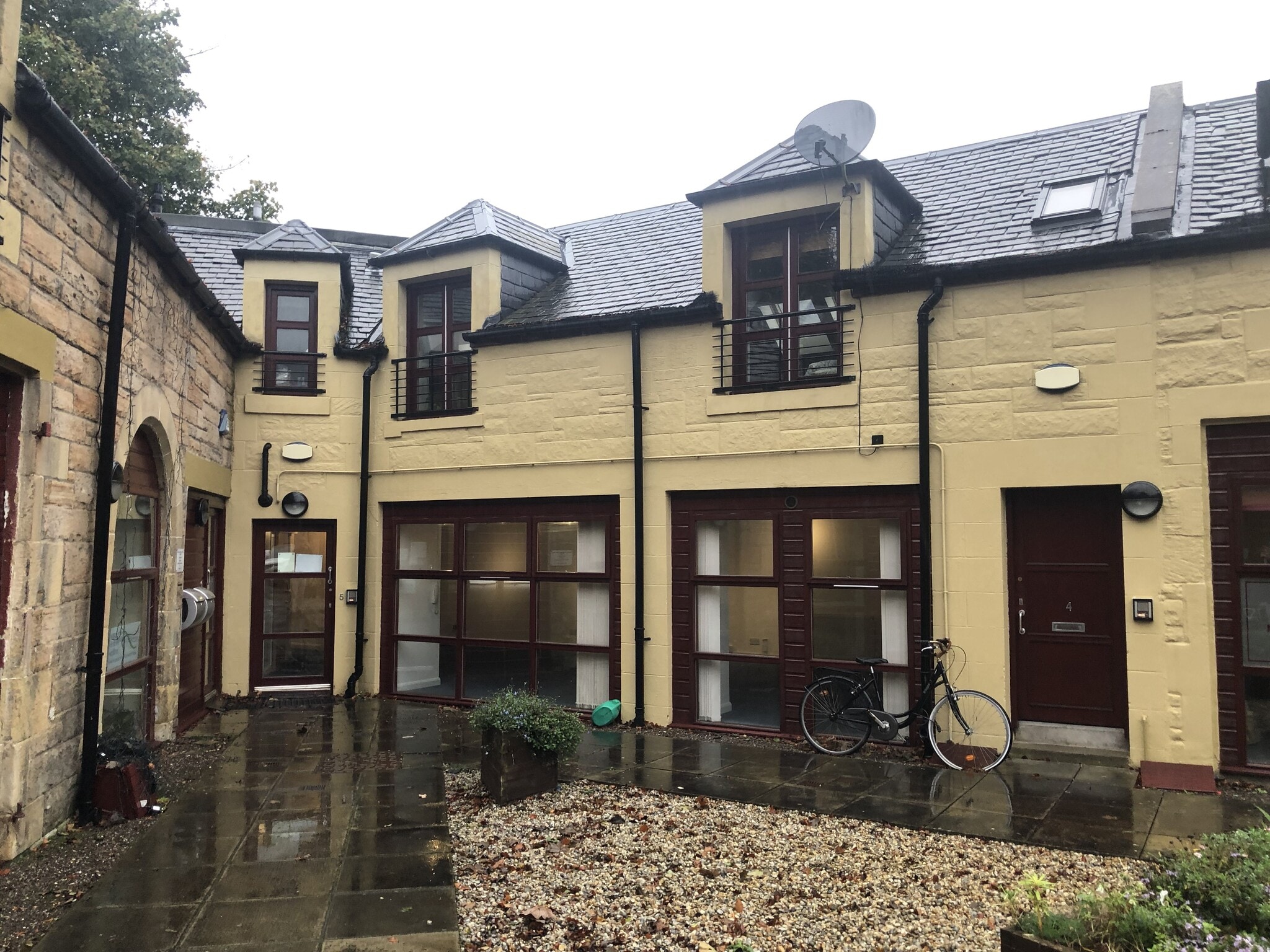Dalkeith Road Mews, Edinburgh à louer Photo principale– Image 1 sur 12