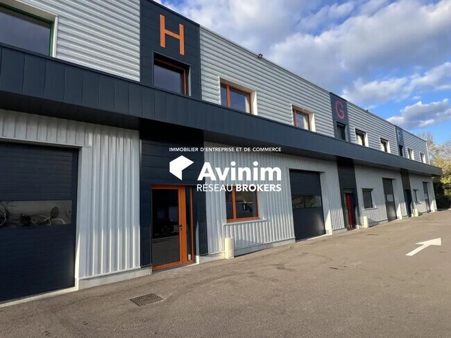 Plus de détails pour Local d’activités à vendre