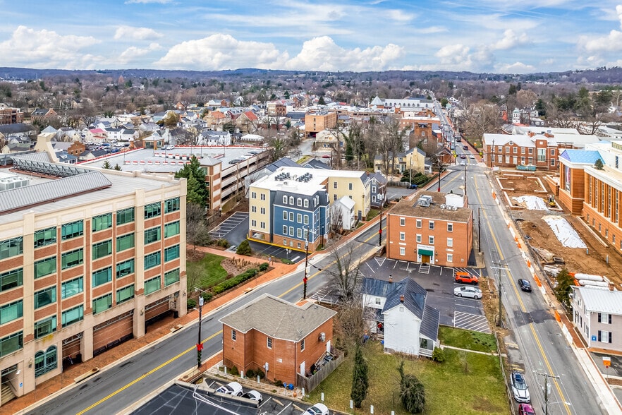111-113 E Market St, Leesburg, VA à louer - Aérien – Image 3 sur 4