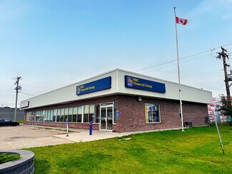 Plus de détails pour 5117 50 Av, Whitecourt, AB - Local commercial à vendre