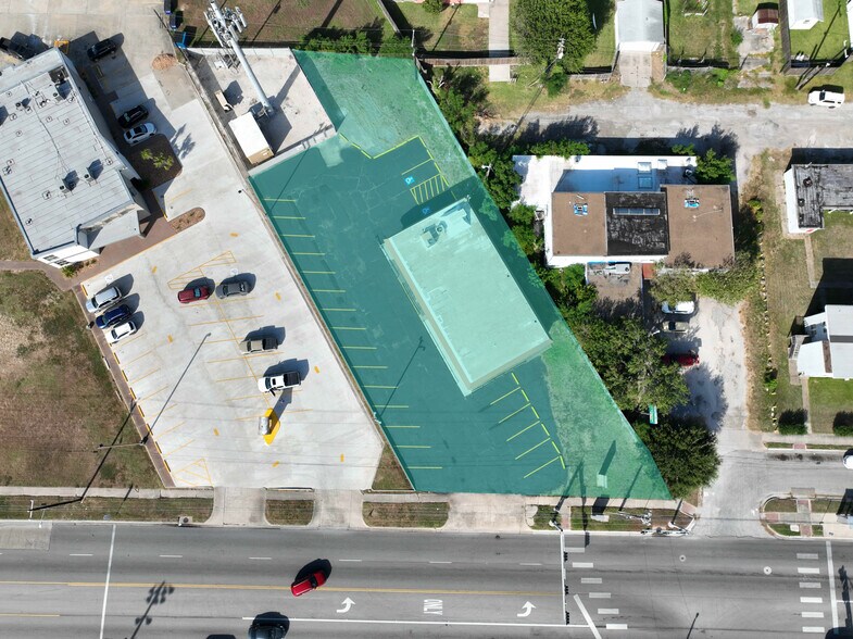 4521 S Staples St, Corpus Christi, TX à louer - Photo de l’immeuble – Image 3 sur 10