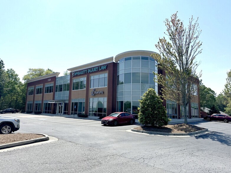 5328 Lanier Islands Pky, Buford, GA à louer - Photo de l’immeuble – Image 1 sur 13