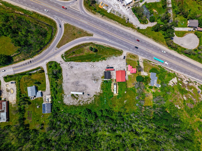 3300 Coopers Falls Rd, Gravenhurst, ON à vendre - Photo de l’immeuble – Image 2 sur 6