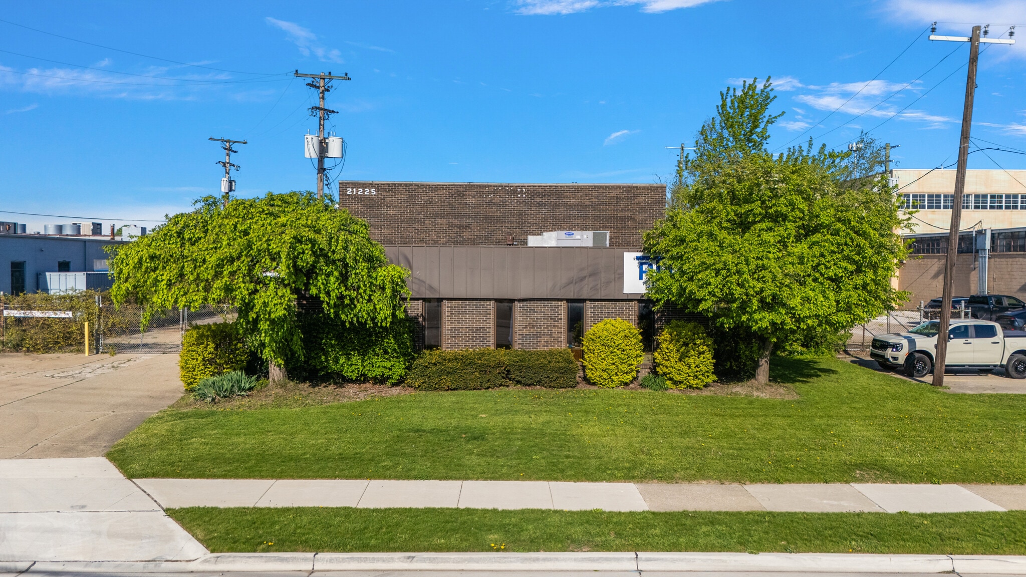 21225 Mullin Ave, Warren, MI à vendre Photo de l’immeuble– Image 1 sur 1
