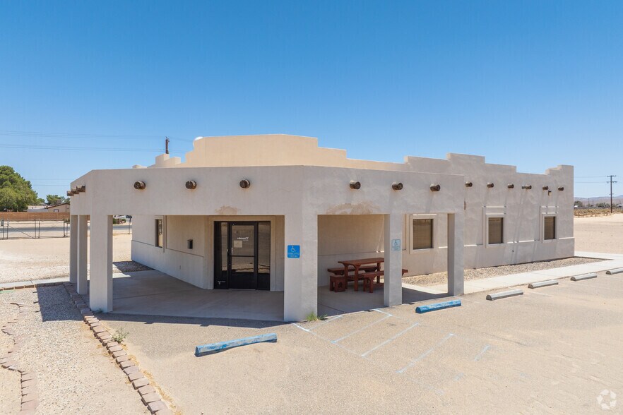 3970 Lenwood Rd, Barstow, CA à vendre - Photo principale – Image 1 sur 9