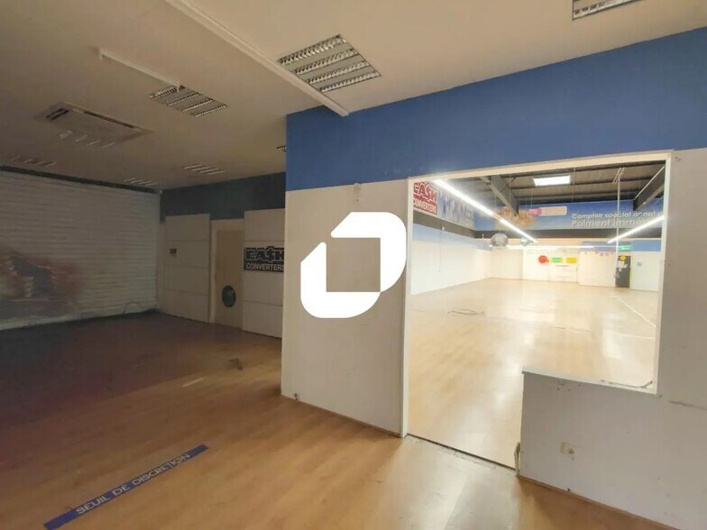 Local commercial dans Reims à louer - Photo de l’immeuble – Image 3 sur 5