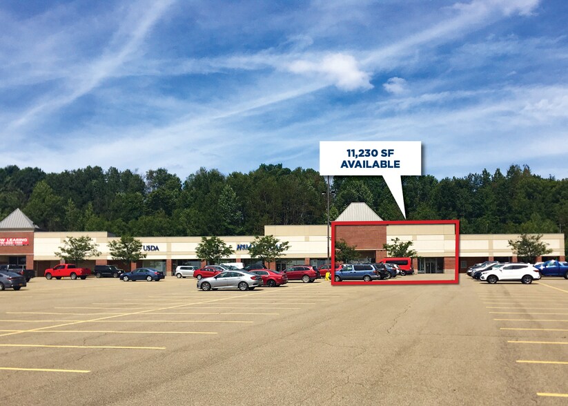 220 Fluvanna Ave, Jamestown, NY à louer - Photo de l’immeuble – Image 1 sur 5