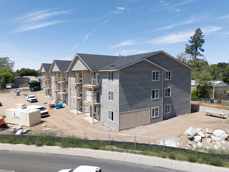 1651 E North Foothills Dr, Spokane, WA à vendre - Photo de l’immeuble – Image 2 sur 19