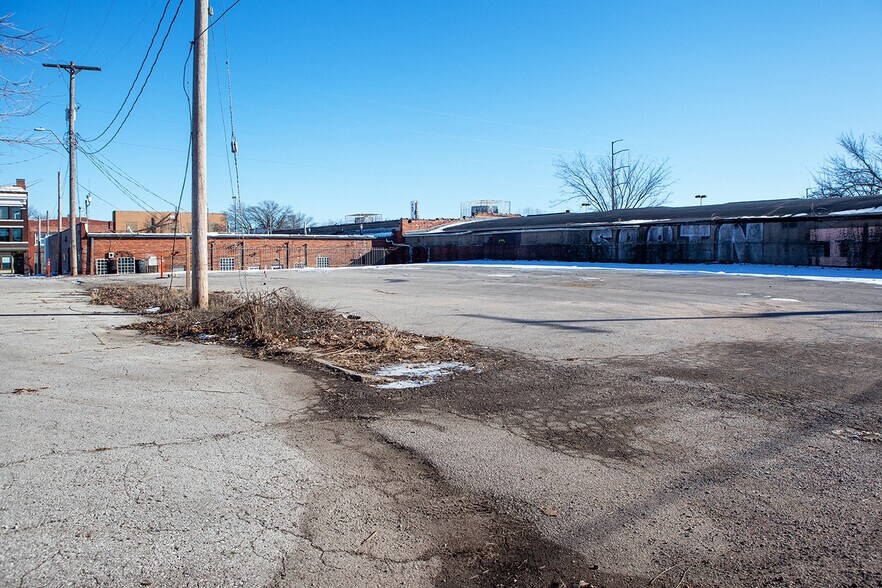 3222-3228 Troost Ave, Kansas City, MO à vendre - Photo de l’immeuble – Image 3 sur 16