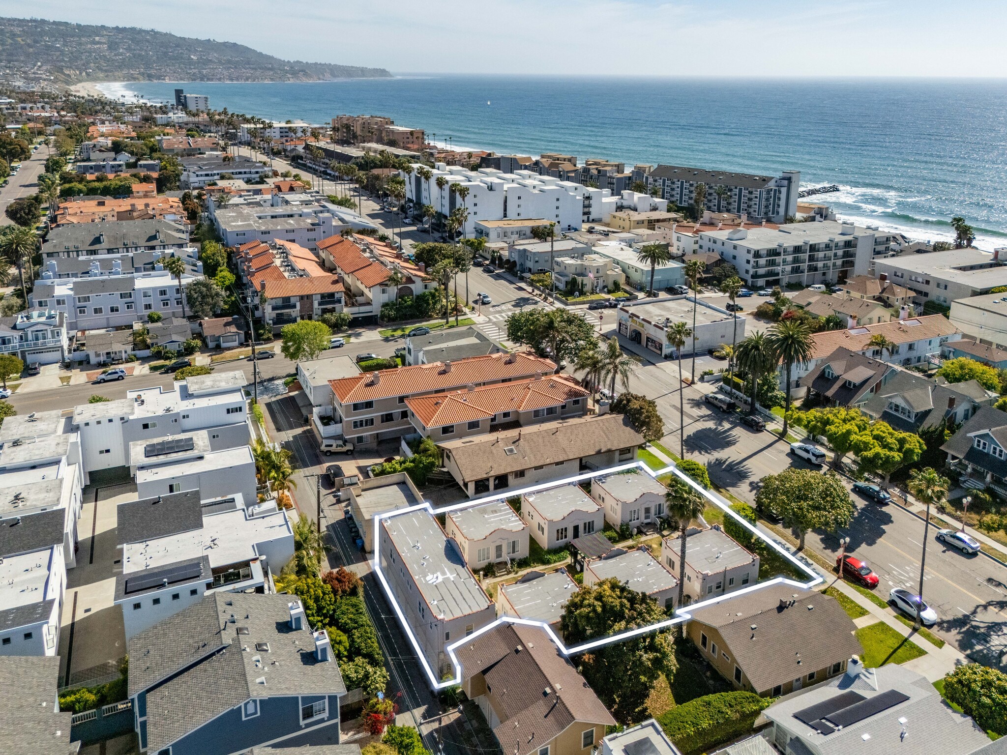 518 S Catalina Ave, Redondo Beach, CA à vendre Photo principale– Image 1 sur 23