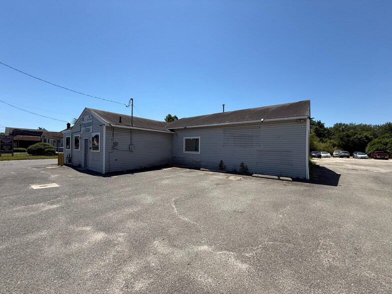 63 E Bay Ave, Manahawkin, NJ à vendre - Photo de l’immeuble – Image 2 sur 29