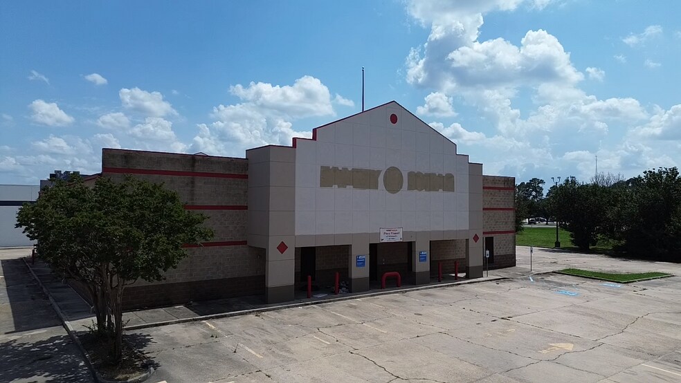8686 Florline Blvd, Baton Rouge, LA à vendre - Photo de l’immeuble – Image 2 sur 9