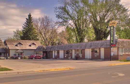 216 NE Main St, Lewistown, MT à vendre - Photo principale – Image 1 sur 17