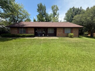 Plus de détails pour 1007 Richey Dr, Gladewater, TX - Logement à vendre