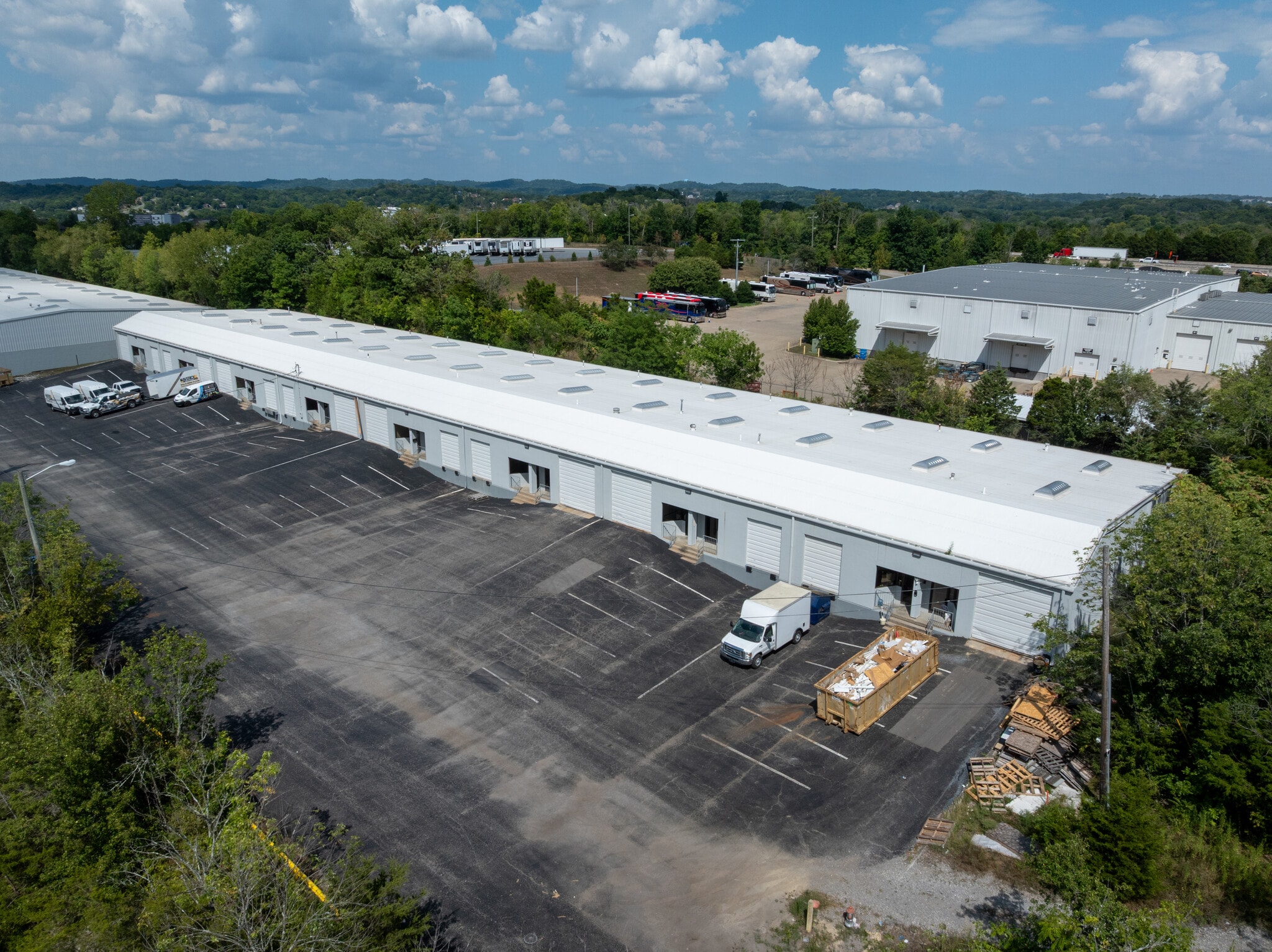 101-114 Space Park N, Goodlettsville, TN à louer Photo de l’immeuble– Image 1 sur 6