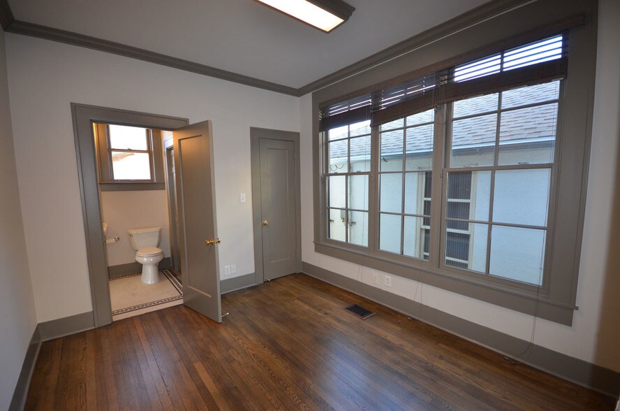 1402 San Antonio St, Austin, TX à louer - Photo intérieure – Image 2 sur 11