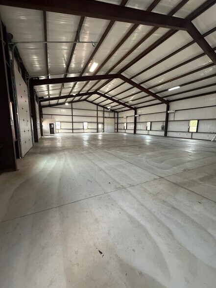 30307 Ranch Road 12, Dripping Springs, TX à louer - Photo de l’immeuble – Image 2 sur 8