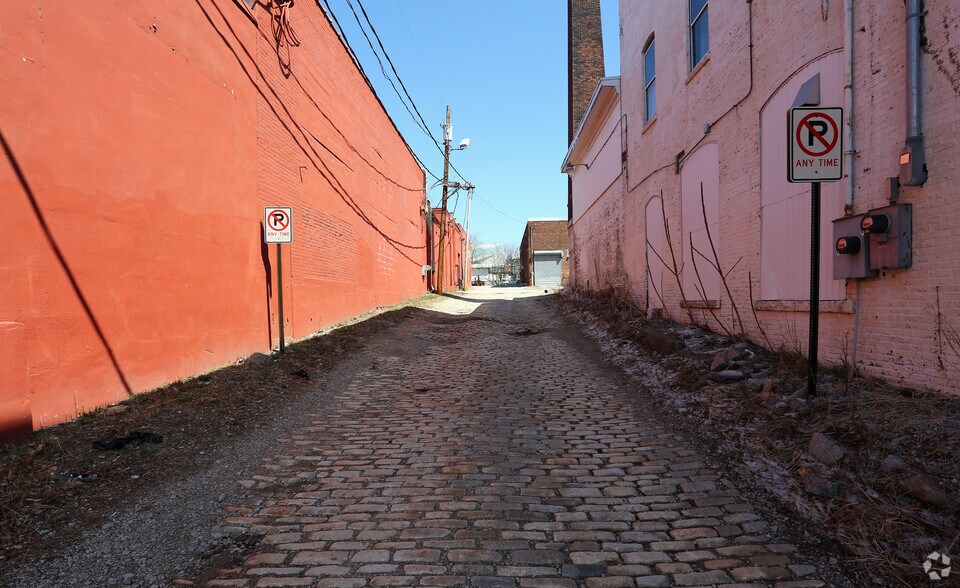 80 Old Granite St, Manchester, NH à vendre - Photo de l’immeuble – Image 2 sur 4