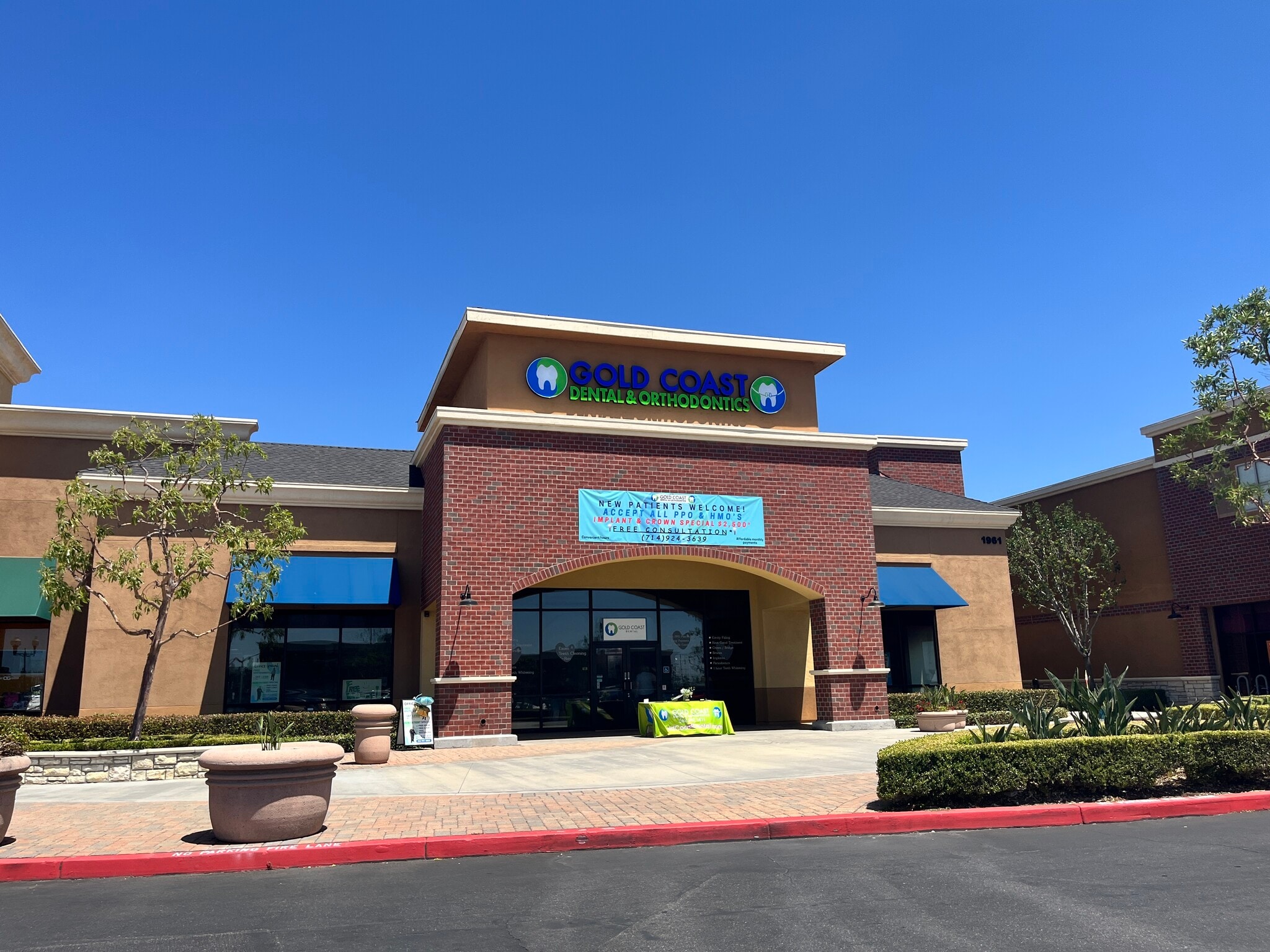 1893-1995 W Malvern Ave, Fullerton, CA à louer Photo de l’immeuble– Image 1 sur 1