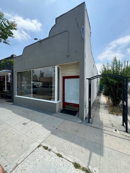 1616 W Magnolia Blvd, Burbank, CA à louer - Photo de l’immeuble – Image 2 sur 10