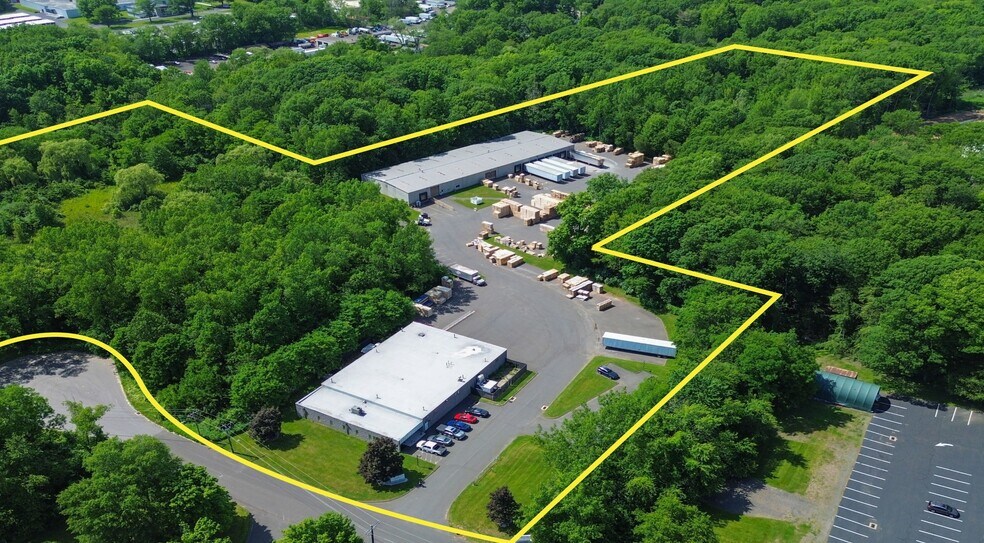 28 Britton Dr portefeuille de 2 biens à vendre sur LoopNet.fr - Autre – Image 1 sur 12