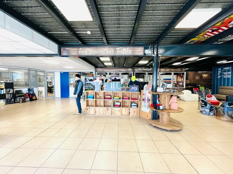 Local d'activités dans Le Havre à vendre - Photo de l’immeuble – Image 2 sur 9