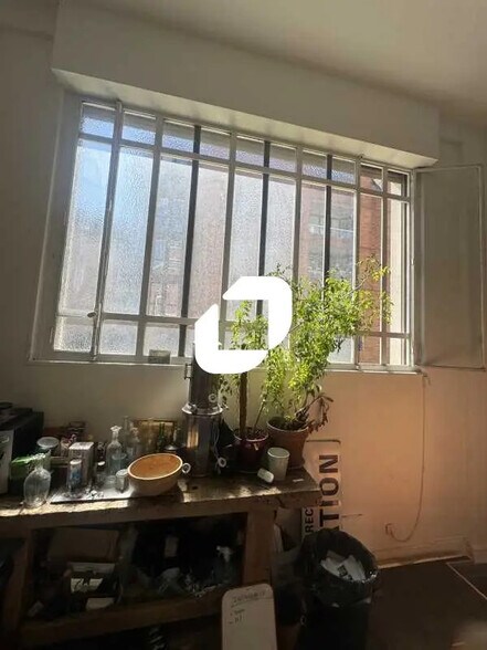 Bureau dans Paris à louer - Photo de l’immeuble – Image 2 sur 9