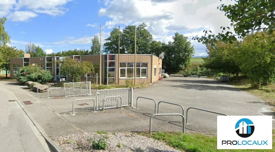 Bureau dans Saint-Genis-Pouilly à vendre - Photo de l’immeuble – Image 2 sur 9