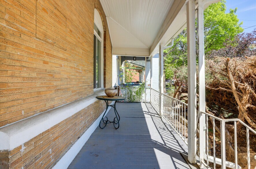 2105 E 16th Ave, Denver, CO à vendre - Photo de l’immeuble – Image 3 sur 21