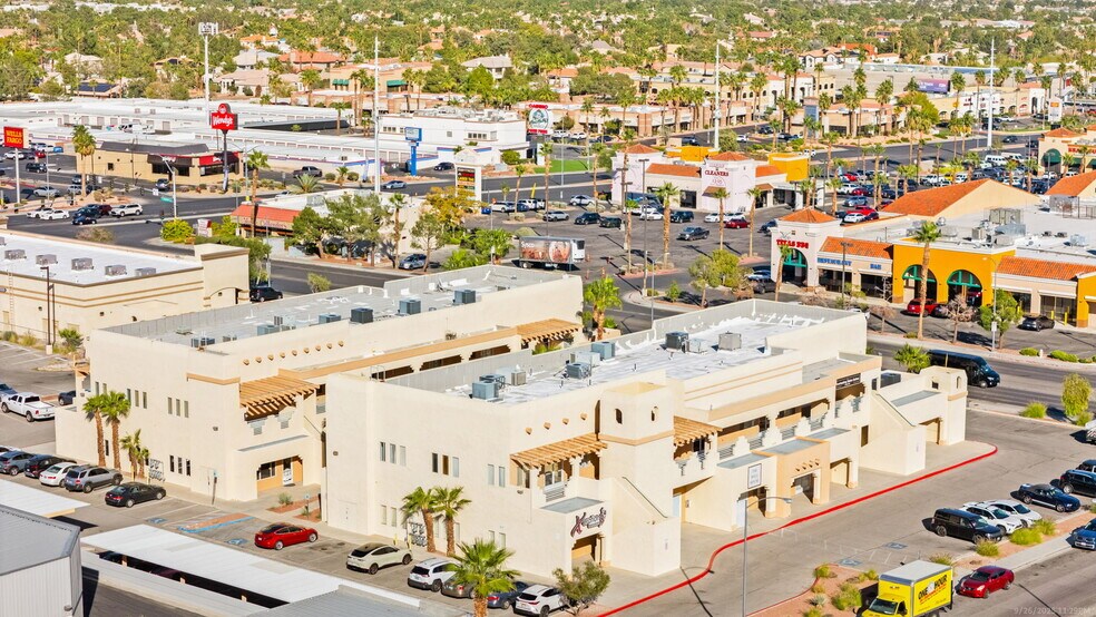 2575 - 2595 S Cimarron Rd portefeuille de 2 biens à vendre sur LoopNet.fr - Photo de l’immeuble – Image 2 sur 25