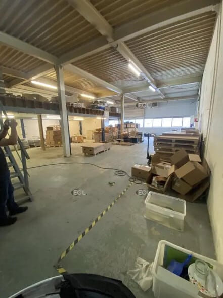 Local d’activités dans Noisy-le-Grand à louer - Photo intérieure – Image 2 sur 3
