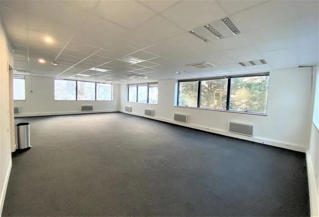 Bureau dans Boulogne-Billancourt à louer Photo de l’immeuble– Image 1 sur 10
