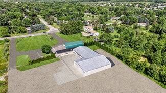 Plus de détails pour 28342 Pontiac Trl, South Lyon, MI - Local commercial à louer