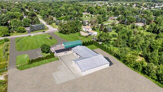 Plus de détails pour 28342 Pontiac Trl, South Lyon, MI - Local commercial à louer
