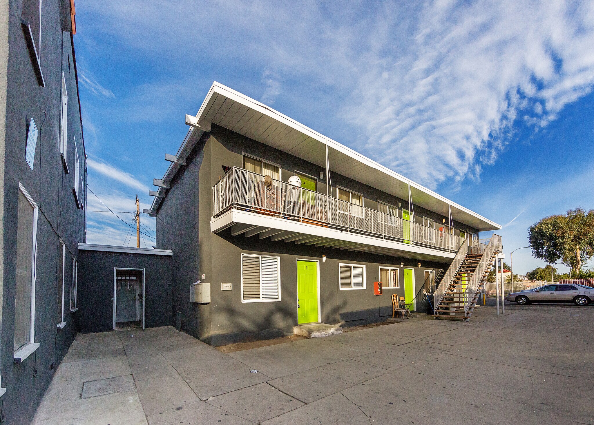 1735 E 10th St, Long Beach, CA à vendre Photo principale– Image 1 sur 21