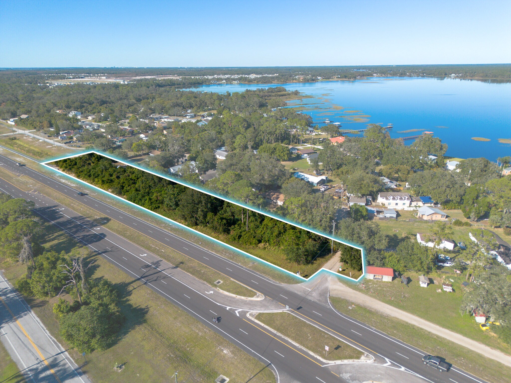2408 Lake Lizzie Ct, Saint Cloud, FL à vendre Photo principale– Image 1 sur 8
