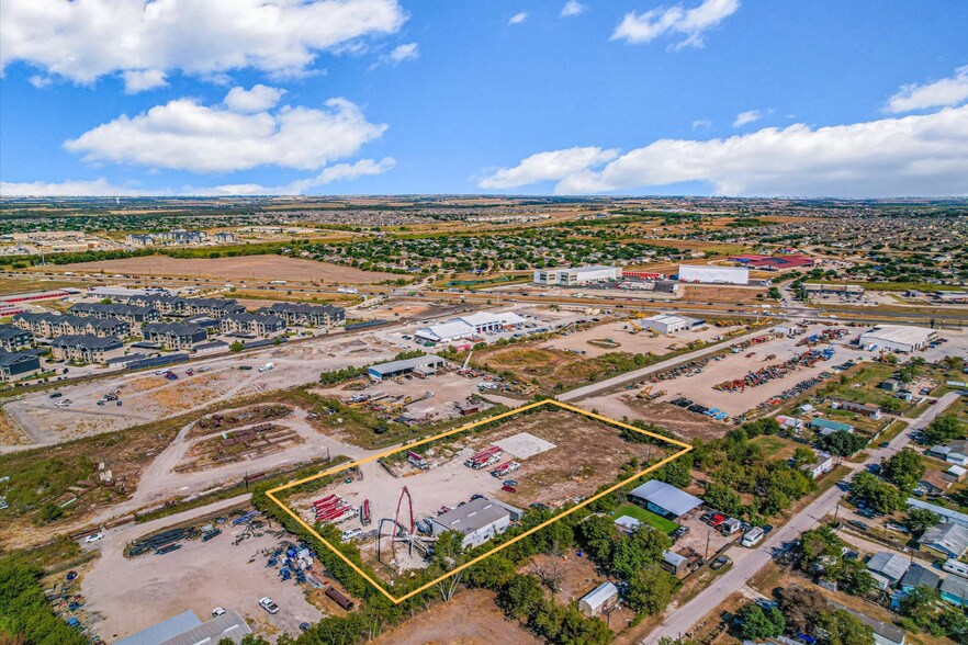 12725 HWY 290 E, Manor, TX à louer - Photo de l’immeuble – Image 3 sur 10