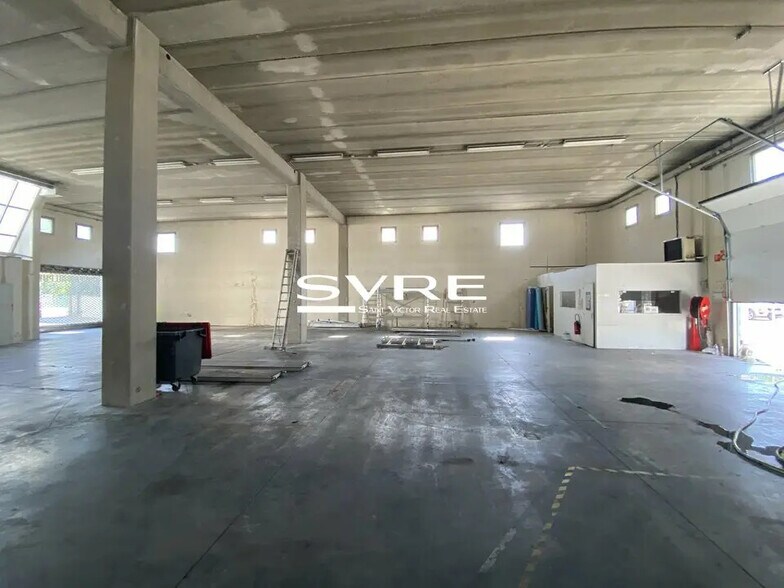 Local commercial dans Aubagne à louer - Photo de l’immeuble – Image 2 sur 3