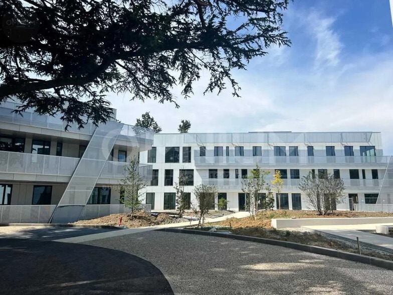 Bureau dans Limonest à vendre - Photo de l’immeuble – Image 1 sur 14