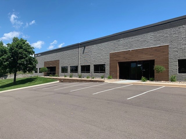 6031-6035 Culligan Way, Minnetonka, MN à vendre - Photo de l’immeuble – Image 2 sur 10