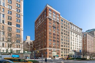 Plus de détails pour 935 Park Ave, New York, NY - Logement à vendre