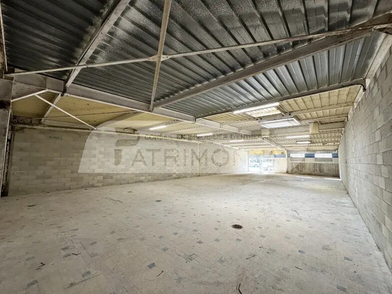 Local d'activités dans Aubagne à vendre - Photo intérieure – Image 3 sur 9