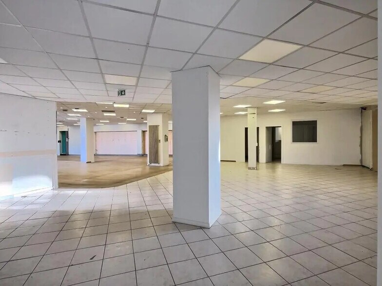 Local commercial dans Forbach à louer - Photo intérieure – Image 3 sur 12