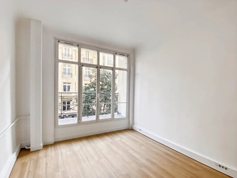Bureau dans Paris à louer - Photo de l’immeuble – Image 3 sur 4